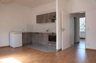 Wohnung mieten in Gumbertstraße 179, 40229 Eller, WOHNEN IM SANIERTEN ALTBAU! GEMÜTLICHE 2 ZIMMER WOHNUNG MIT EINBAUKÜCHE UND OFFENEM WOHNRAUM