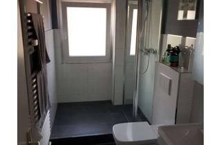 Wohnung mieten in Hölderlinstraße 31, 45147 Holsterhausen, Helle 2-Zimmer Wohnung im 3. OG mit Balkon in Essen-Holsterhausen (Grenze Südviertel)