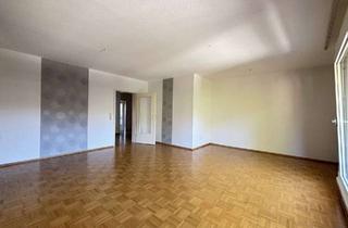 Wohnung mieten in 26721 Stadtzentrum, Schöne 3 Zimmer Wohnung mit 2 Balkonen, Stellplatz und Ebk zu vermieten!