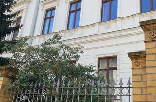 Wohnung mieten in Mühlweg 37, 06114 Halle, Helle 2,5 Raumwohnung mit Balkon, Fahrstuhl und Gartennutzung