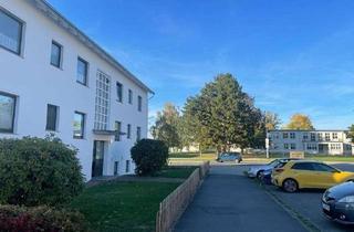 Wohnung mieten in Marienburger Straße 59, 38642 Goslar, Helle & großzügig geschnittene Wohnung in Toplage mit EBK und Kamin am Fliegerhorst.