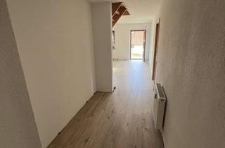 Wohnung mieten in Leiwasenstraße, 72406 Bisingen, Teilsanierte 3,5-Raum-Wohnung mit Balkon in Bisingen