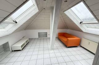 Wohnung mieten in Obermarkersdorfer Str., 63486 Bruchköbel, Helle 2,5-Zimmer Dachgeschosswohnung in Bruchköbel