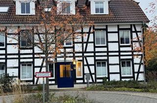 Wohnung mieten in Dorfstraße 18, 30966 Hemmingen, Helle zwei Zimmer Wohnung mit Einbauküche, Garage , Balkon & Fahrstuhl