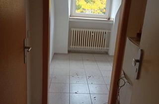 Wohnung mieten in Witzelstraße 100, 40225 Bilk, Gemütliche Dachgeschosswohnung mit Charme – 2 Zimmer, zentrale Lage