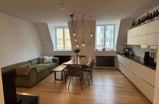 WG-Zimmer mieten in Augsburgerstraße 21, 80337 Ludwigsvorstadt-Isarvorstadt, Exklusive 2er-WG in Toplage – eigenes Bad – 100qm Maisonette über 2 Etagen