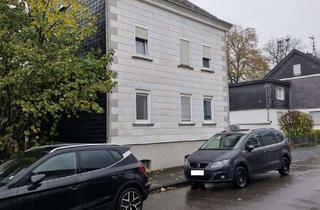 Haus kaufen in 57076 Siegen, Wohnhaus mit 9 Zimmern–ideale Kapitalanlage für Monteur- und Studentenvermietung in Siegen Weidenau