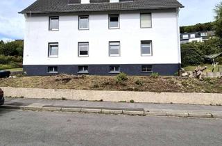 Haus kaufen in 58762 Altena, Familienglück trifft Kapitalanlage – großzügiges Haus mit drei modernen Wohnungen