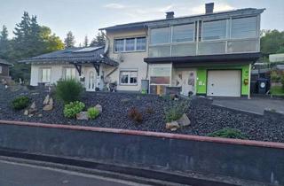 Haus kaufen in Oberer Meißnerblick 33, 37247 Großalmerode, Ihr Zuhause mit Perspektive – zwei Häuser, viele Möglichkeiten!