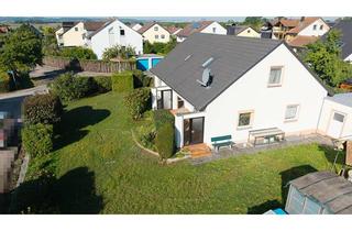 Haus kaufen in 91567 Herrieden, Charmantes Haus mit zwei Wohneinheiten und großem Grundstück