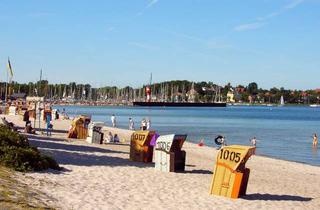 Doppelhaushälfte kaufen in 24340 Eckernförde, Eckernförde-Borby: Vermietete Doppelhaushälfte mit Vollkeller zu verkaufen !