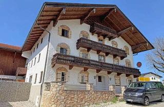 Haus kaufen in 83346 Bergen, Top Rendite! Langfristig und gut vermieteter Hausanteil mit mehreren Wohnungen.