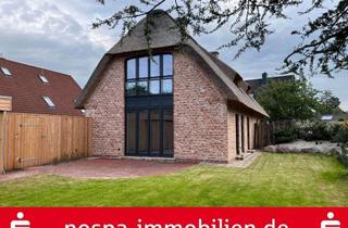 Doppelhaushälfte kaufen in 25826 Sankt Peter-Ording, Exklusive Doppelhaushälfte unter Reet mit Terrasse und Carport