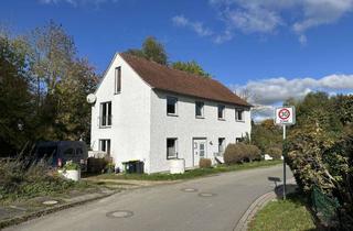 Haus kaufen in 32609 Hüllhorst, Großes Zweifamilienhaus im Zentrum von Tengern...