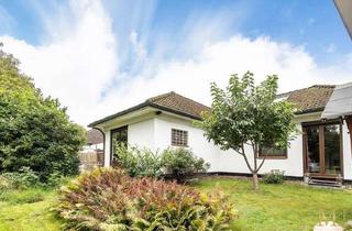Haus kaufen in 21614 Buxtehude, Attraktiver Bungalow mit Weitblick ins Grüne