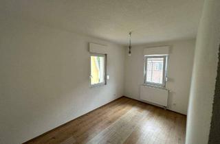 Haus kaufen in 73728 Esslingen, Kernsaniertes 3-Parteienhaus mit ausgebautem Dachboden – Investieren mit Zukunft