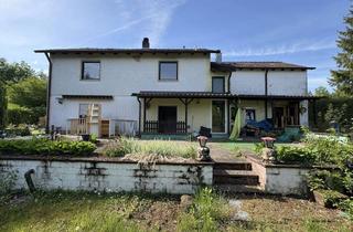 Haus kaufen in 92237 Sulzbach-Rosenberg, Wohnen in ruhiger Umgebung: Teilweise renovierte Immobilie in Stephansricht zu verkaufen