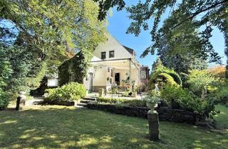 Haus kaufen in 51503 Rösrath, Ein Haus mit Seele - Historischer Charme trifft Naturparadies mit eigenem Waldrundlauf!
