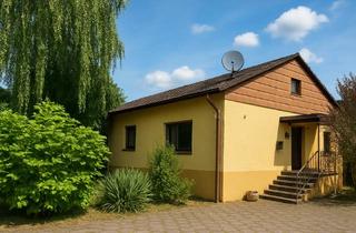 Haus kaufen in 77694 Kehl, Attraktives Sanierungsobjekt auf großem Grundstück – vielseitiges Ausbaupotenzial!