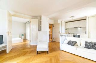 Einfamilienhaus kaufen in 81929 Bogenhausen, Seltene Gelegenheit: Einfamilienhaus mit Einliegerwohnung und Wohlfühlambiente in Toplage Münchens