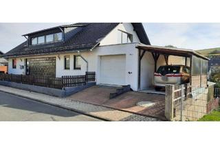 Einfamilienhaus kaufen in 56357 Buch, Geräumiges Einfamilienhaus mit Einliegerwohnung (vermietet) Sonnenbalkon und großzü