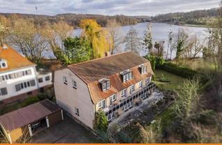 Haus kaufen in 14467 Berliner Vorstadt, Stilvolles Reihenendhaus mit großem Garten an der Glienicker Lake - Verkauf mit Wohnrecht