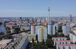 Anlageobjekt in 10179 Mitte, Sofort wohlfühlen oder vermieten: 3-Zi.-Etagenwohnung in urbaner Lage mit Balkon und Aufzug