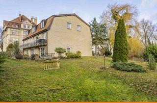 Anlageobjekt in 14467 Berliner Vorstadt, Stylish end-of-terrace house with large garden on Glienicker Lake - sale with right of residence