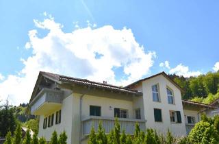 Wohnung kaufen in 83707 Bad Wiessee, Dachgeschosstraum in Tegernseenähe mit Bergblick