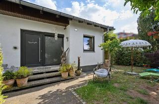 Haus kaufen in 91080 Uttenreuth, Großzügiger Bungalow mit Jacuzzi, Sauna und Doppelgarage in Uttenreuth – Wohnen auf einer Ebene