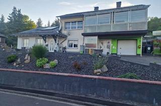 Haus kaufen in Oberer Meißnerblick 33, 37247 Großalmerode, Großalmerode - Ihr Zuhause mit Perspektive - zwei Häuser, viele Möglichkeiten!