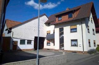 Haus kaufen in 36088 Hünfeld, Hünfeld - Zweifamilienhaus mit Scheune in Großenbach