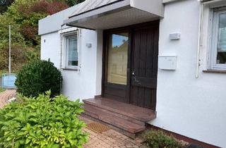 Einfamilienhaus kaufen in 57076 Siegen, Siegen - EFH * Bungalow * Garten * provisionsfrei