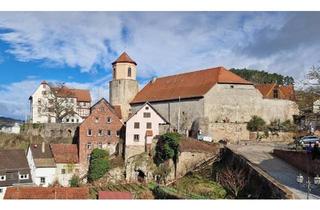 Haus kaufen in 97855 Triefenstein, Triefenstein - Zweifamilienhaus mit Gewerbeeinheit & vielen Nutzungsmöglichkeite