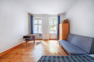 Wohnung kaufen in 10437 Berlin, Berlin - Gemütliche Altbauwohnung mit Balkon im Helmholtzkiez