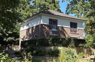 Haus kaufen in 14167 Berlin, Berlin - Schönes Haus in Zehlendorf mit Bodenbelägen und Malerarbeiten