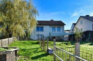 Einfamilienhaus kaufen in 59823 Arnsberg, Arnsberg - Einfamilienhaus mit Einliegerwohnung und traumhaftem, sonnigem Garten in ruhiger Lage