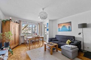 Wohnung kaufen in 79111 Freiburg, Freiburg im Breisgau - Schöne 3,5-Zimmer-Etagenwohnung mit Loggia, kleinem Balkon und TG-Stellplatz 79111 FREIBURG