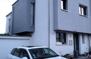 Doppelhaushälfte kaufen in 71139 Ehningen, Ehningen - Großzügige Doppelhaushälfte in Top-Lage - Luxus & Whirlpool inklusive