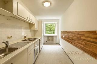 Wohnung kaufen in 82110 Germering, Renovierungsbedürftige geräumige 3-Zimmer-Wohnung in Germering