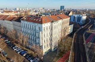 Wohnung kaufen in Bülowstraße 74, 10783 Schöneberg, Historische 2-Zimmer-Wohnung in Berlin-Schöneberg – sanierungsbedürftig mit Entwicklungspotenzial