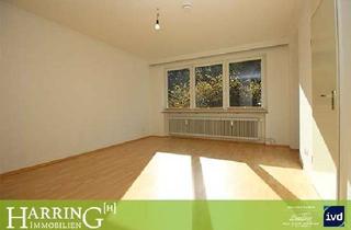 Wohnung kaufen in 22926 Ahrensburg, Lichtdurchflutete Endetagenwohnung mit Loggia im Grünen