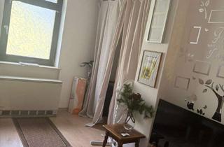 Wohnung kaufen in Gerhart-Hauptmann-Str. 14, 69190 Walldorf, Kapitalanlage. Helle Dachgeschosswohnung in ruhiger Lage von Walldorf – auch als Büro nutzbar