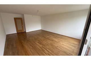 Wohnung mieten in 85221 Dachau, Herzlich Willkommen Zuhause! Helle 2 Zimmer Wohnung mit Balkon & Blick ins Grüne in Dachau