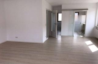 Wohnung mieten in 71229 Leonberg, Großzügige, helle Wohnung in ruhiger Lage mit Balkon und Einzelgarage in Leonberg