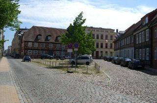 Wohnung mieten in 19055 Schelfstadt, Attraktive 2,5 Zimmer-Wohnung am Schweinemarkt zu mieten!