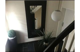 Wohnung mieten in Am Mühlenweg, 41516 Grevenbroich, Renovierte 3-Zimmer-Wohnung mit EBK in Grevenbroich