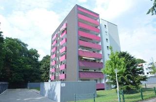 Wohnung mieten in Lilienthalstr. 60, 47059 Neuenkamp, Helle, renovierte 3-Zimmerwohnung mit Balkon in toller Rheinlage.