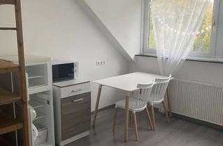 Wohnung mieten in Am Ostpark, 45138 Südostviertel, Helle 2-Zimmer Dachgeschosswohnung in Essen Südostviertel