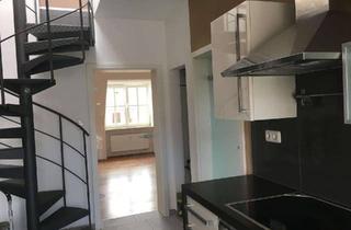 Wohnung mieten in Karmelitenstraße 22, 97070 Würzburg, Charmante 3-Zimmer Maisonette Wohnung mit Balkon im 4. und 5. OG in Würzburg-Neumünster